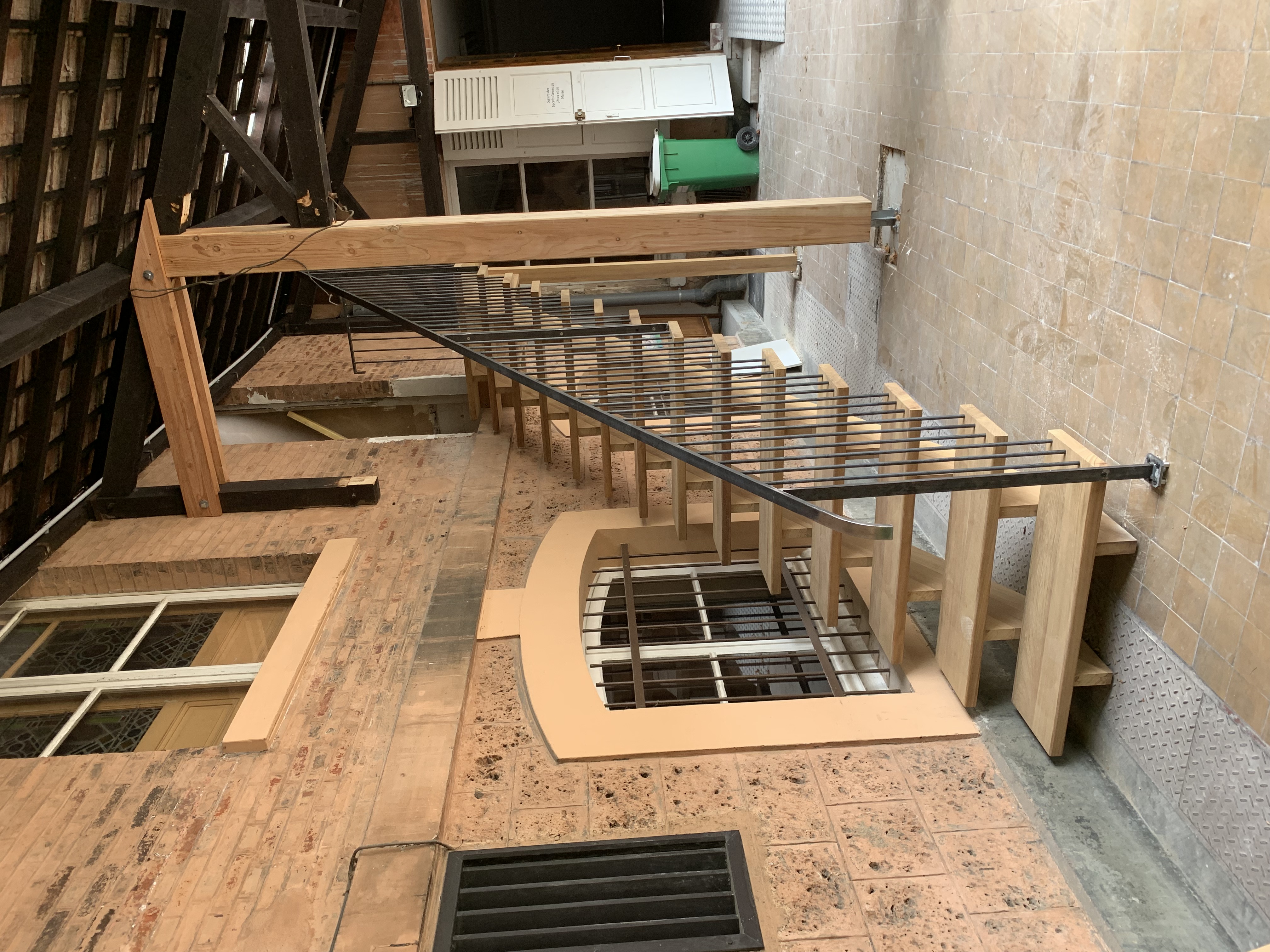 Escalier acier bois extérieur sur mesure à Toulon